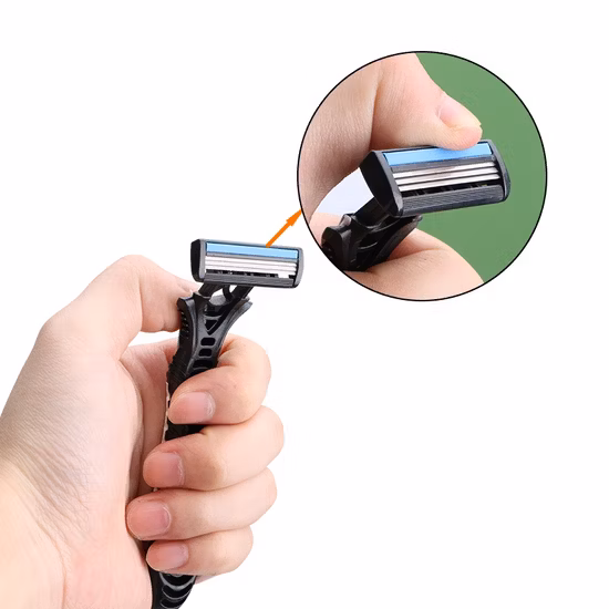 D323L Maquinilla de afeitar desechable con función de triple hoja y uso facial para hombres